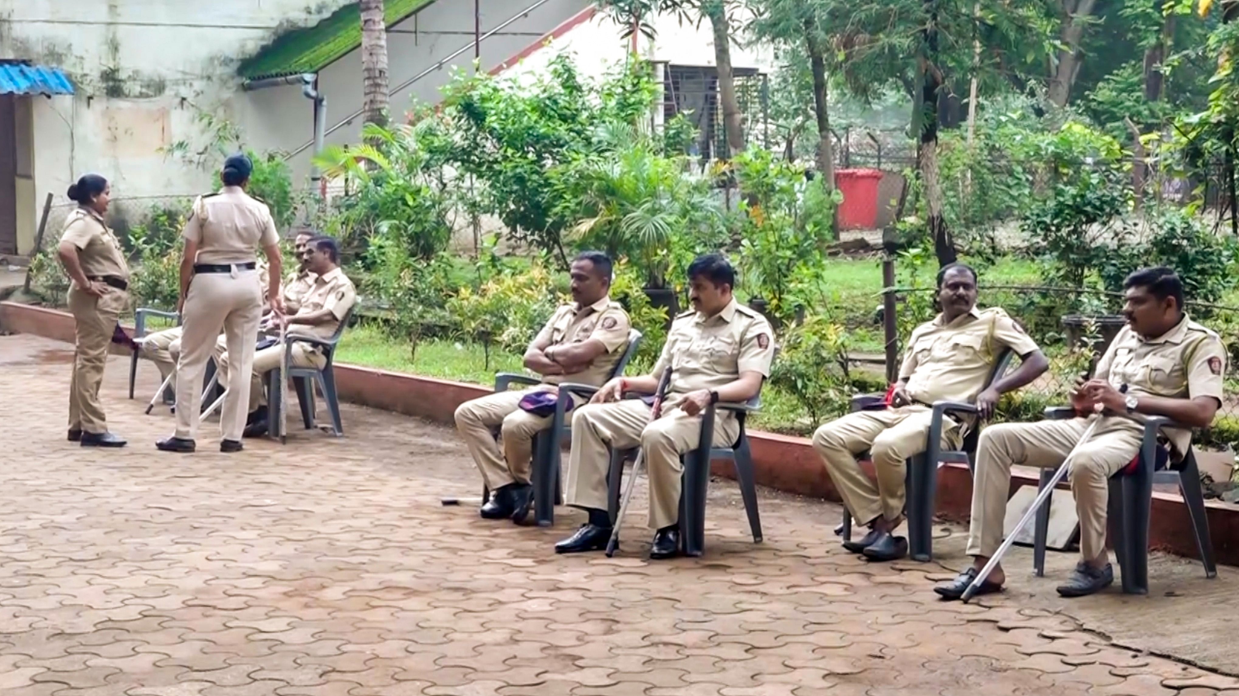 <div class="paragraphs"><p>Police personnel deployed at the school in Badlapur a day after massive protests over alleged molestation of two school girls, in Thane district, Wednesday, August 21, 2024.</p></div>